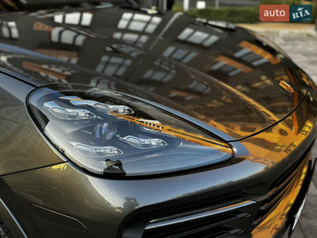 Сірий Порше Cayenne, об'ємом двигуна 3 л та пробігом 86 тис. км за 55700 $, фото 5 на Automoto.ua