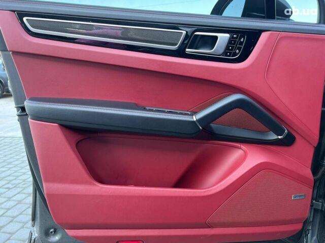 Серый Порше Каен, объемом двигателя 2.9 л и пробегом 88 тыс. км за 70990 $, фото 14 на Automoto.ua