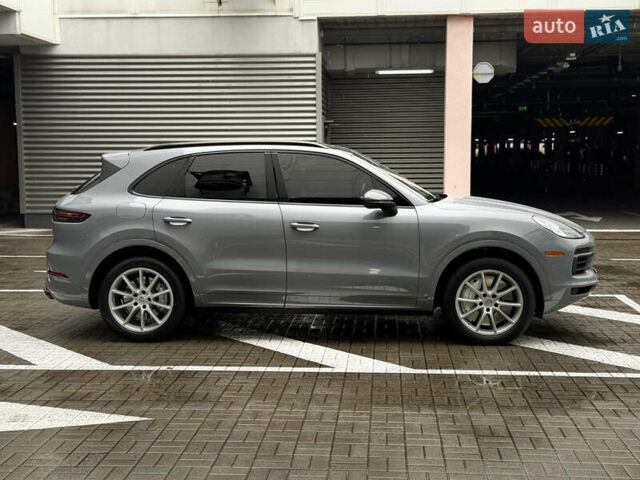 Серый Порше Каен, объемом двигателя 2.9 л и пробегом 32 тыс. км за 64000 $, фото 3 на Automoto.ua