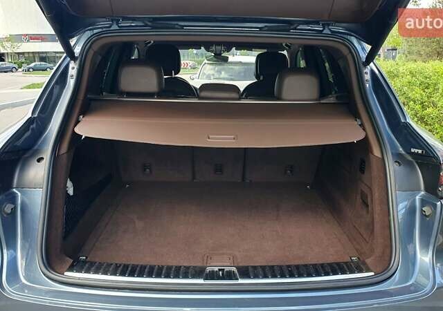 Серый Порше Каен, объемом двигателя 3 л и пробегом 101 тыс. км за 55000 $, фото 34 на Automoto.ua