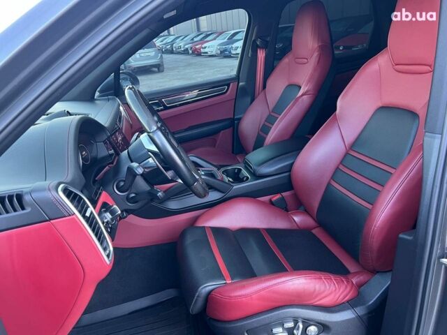 Серый Порше Каен, объемом двигателя 2.9 л и пробегом 88 тыс. км за 70990 $, фото 19 на Automoto.ua