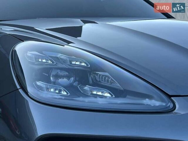 Серый Порше Каен, объемом двигателя 2.9 л и пробегом 88 тыс. км за 70990 $, фото 12 на Automoto.ua