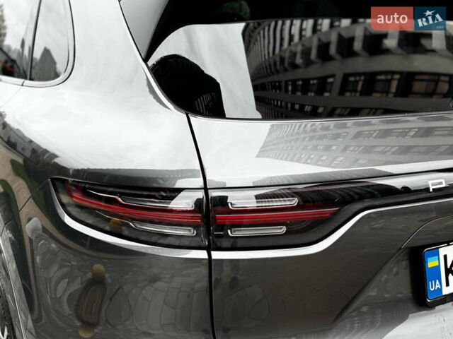 Серый Порше Каен, объемом двигателя 3 л и пробегом 86 тыс. км за 54500 $, фото 9 на Automoto.ua