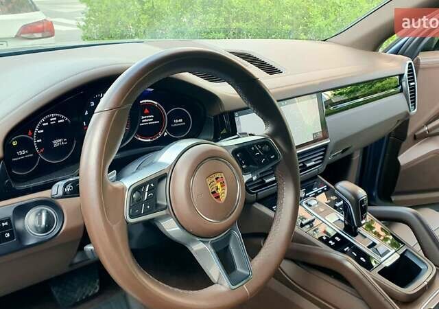 Серый Порше Каен, объемом двигателя 3 л и пробегом 101 тыс. км за 55000 $, фото 32 на Automoto.ua
