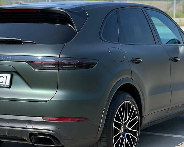 Сірий Порше Cayenne, об'ємом двигуна 3 л та пробігом 90 тис. км за 54000 $, фото 3 на Automoto.ua