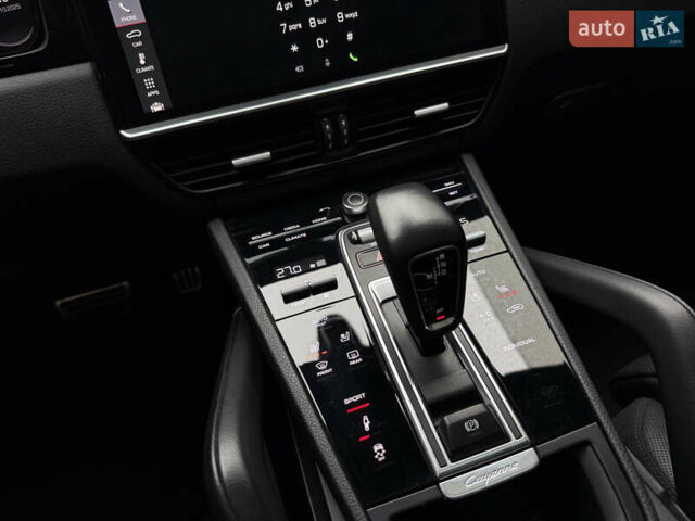 Серый Порше Каен, объемом двигателя 2.9 л и пробегом 32 тыс. км за 64000 $, фото 14 на Automoto.ua