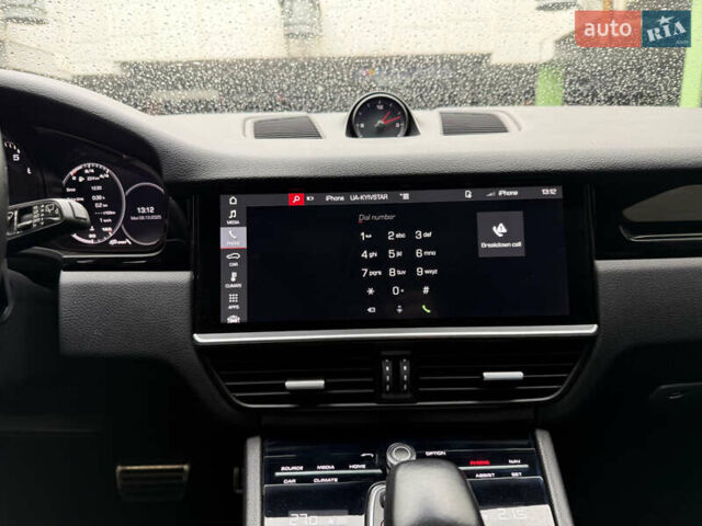 Серый Порше Каен, объемом двигателя 2.9 л и пробегом 32 тыс. км за 64000 $, фото 15 на Automoto.ua