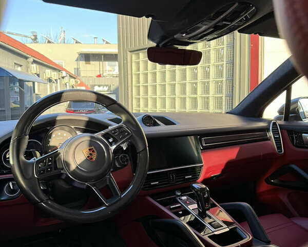 Серый Порше Каен, объемом двигателя 3 л и пробегом 75 тыс. км за 62000 $, фото 21 на Automoto.ua