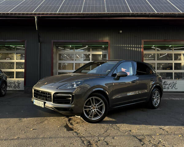 Серый Порше Каен, объемом двигателя 3 л и пробегом 75 тыс. км за 62000 $, фото 33 на Automoto.ua