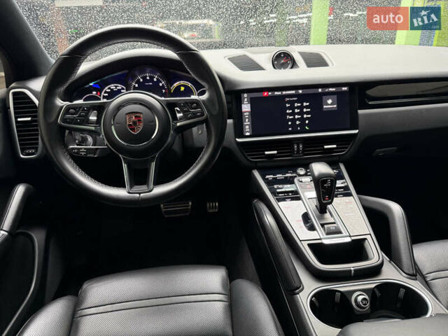 Серый Порше Каен, объемом двигателя 2.9 л и пробегом 32 тыс. км за 64000 $, фото 12 на Automoto.ua