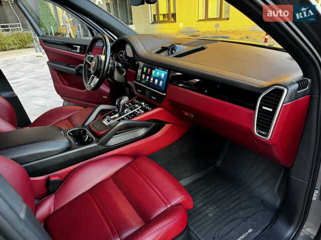 Сірий Порше Cayenne, об'ємом двигуна 3 л та пробігом 86 тис. км за 55700 $, фото 31 на Automoto.ua
