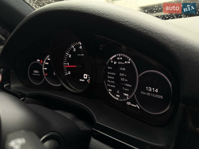 Серый Порше Каен, объемом двигателя 2.9 л и пробегом 32 тыс. км за 64000 $, фото 33 на Automoto.ua