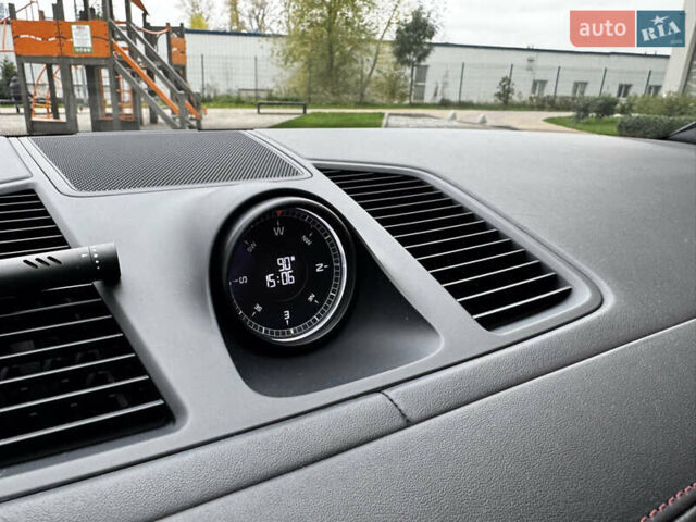 Серый Порше Каен, объемом двигателя 3 л и пробегом 86 тыс. км за 54500 $, фото 55 на Automoto.ua