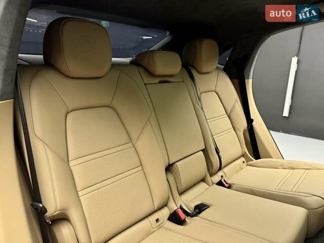 Сірий Порше Cayenne, об'ємом двигуна 4 л та пробігом 57 тис. км за 95900 $, фото 46 на Automoto.ua