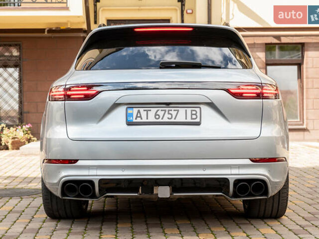 Сірий Порше Cayenne, об'ємом двигуна 2.89 л та пробігом 56 тис. км за 65000 $, фото 6 на Automoto.ua