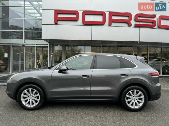 Серый Порше Каен, объемом двигателя 3 л и пробегом 66 тыс. км за 67000 $, фото 3 на Automoto.ua