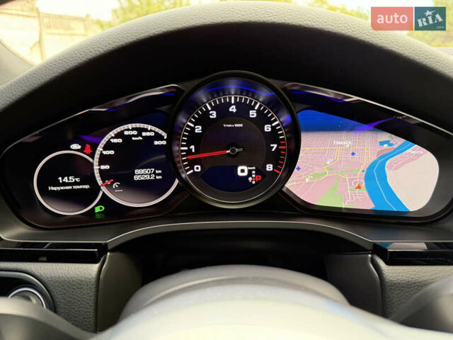 Серый Порше Каен, объемом двигателя 2.89 л и пробегом 70 тыс. км за 64000 $, фото 31 на Automoto.ua