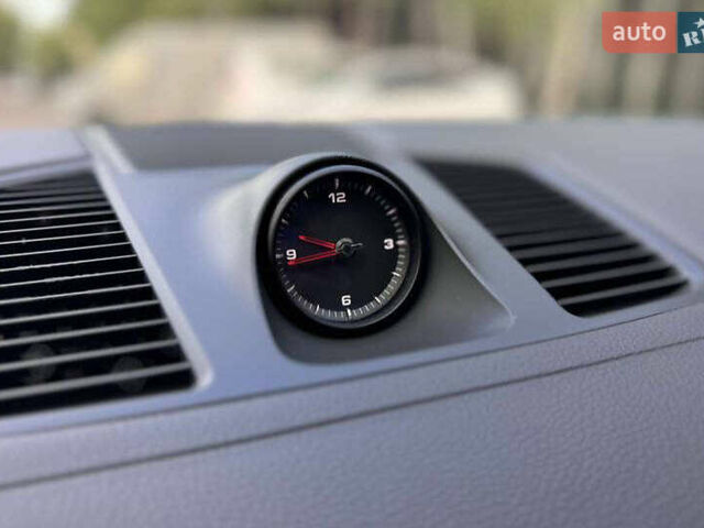 Сірий Порше Cayenne, об'ємом двигуна 3 л та пробігом 83 тис. км за 47650 $, фото 25 на Automoto.ua