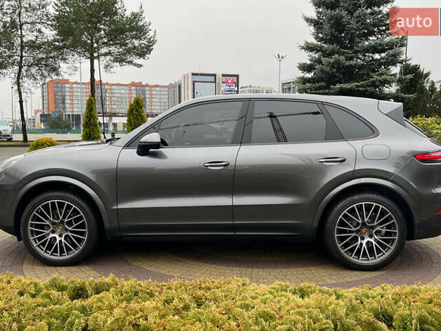 Серый Порше Каен, объемом двигателя 3 л и пробегом 143 тыс. км за 51999 $, фото 3 на Automoto.ua