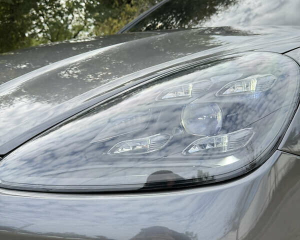 Серый Порше Каен, объемом двигателя 2.89 л и пробегом 70 тыс. км за 64000 $, фото 34 на Automoto.ua