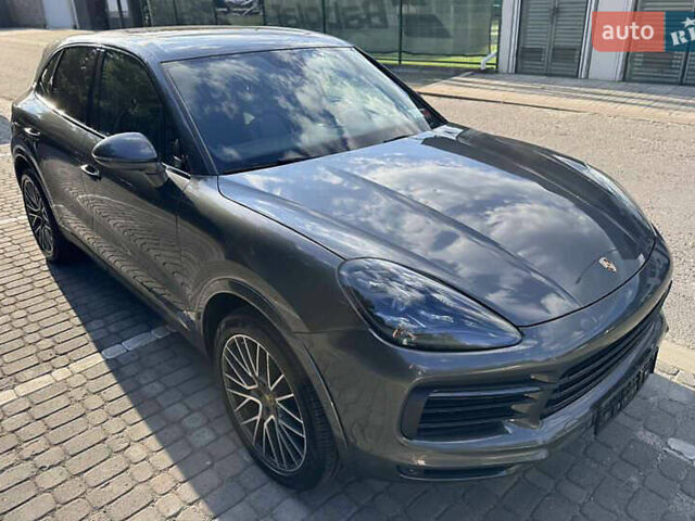 Сірий Порше Cayenne, об'ємом двигуна 3 л та пробігом 83 тис. км за 47650 $, фото 6 на Automoto.ua