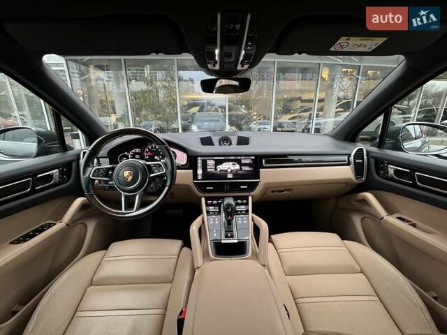 Серый Порше Каен, объемом двигателя 3 л и пробегом 66 тыс. км за 67000 $, фото 22 на Automoto.ua