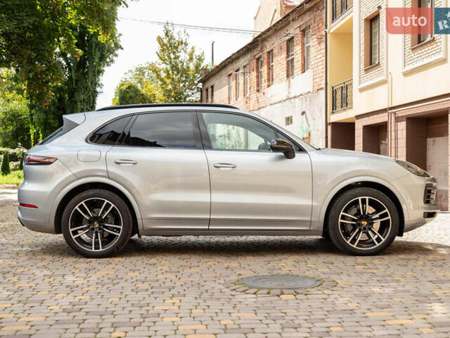 Сірий Порше Cayenne, об'ємом двигуна 2.89 л та пробігом 56 тис. км за 65000 $, фото 4 на Automoto.ua