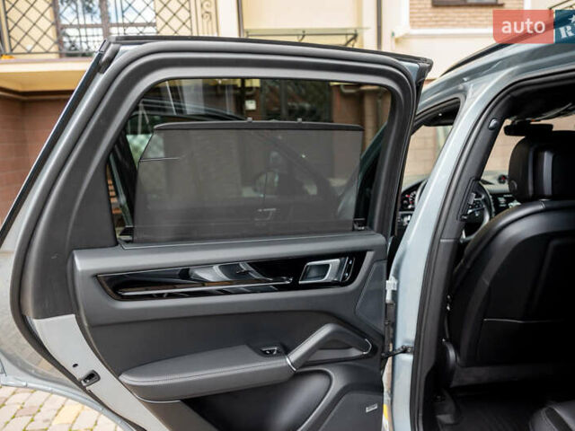 Сірий Порше Cayenne, об'ємом двигуна 2.89 л та пробігом 66 тис. км за 63000 $, фото 20 на Automoto.ua