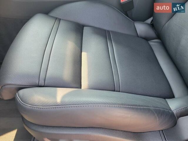 Сірий Порше Cayenne, об'ємом двигуна 4 л та пробігом 72 тис. км за 92500 $, фото 21 на Automoto.ua