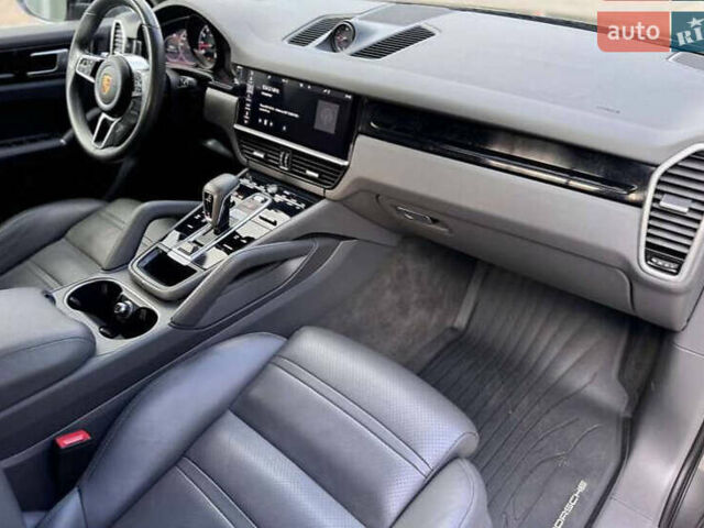 Сірий Порше Cayenne, об'ємом двигуна 3 л та пробігом 83 тис. км за 47650 $, фото 21 на Automoto.ua
