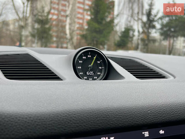 Серый Порше Каен, объемом двигателя 3 л и пробегом 143 тыс. км за 51999 $, фото 15 на Automoto.ua