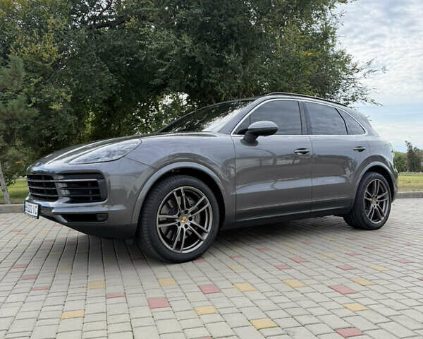 Серый Порше Каен, объемом двигателя 2.89 л и пробегом 70 тыс. км за 64000 $, фото 20 на Automoto.ua