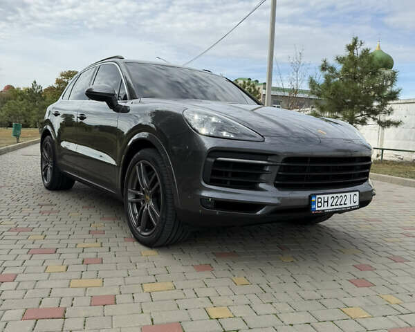 Серый Порше Каен, объемом двигателя 2.89 л и пробегом 67 тыс. км за 65000 $, фото 10 на Automoto.ua