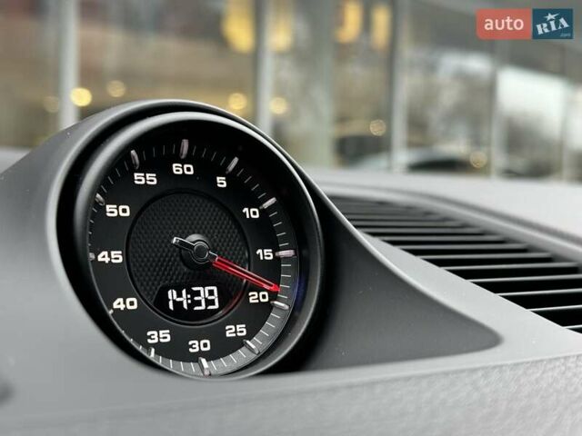 Серый Порше Каен, объемом двигателя 3 л и пробегом 66 тыс. км за 67000 $, фото 24 на Automoto.ua