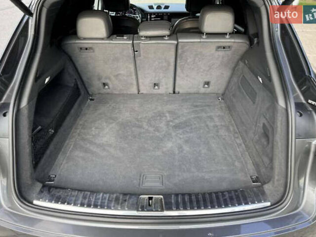 Сірий Порше Cayenne, об'ємом двигуна 3 л та пробігом 83 тис. км за 47650 $, фото 22 на Automoto.ua