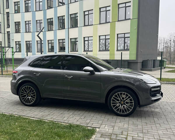 Сірий Порше Cayenne, об'ємом двигуна 3 л та пробігом 32 тис. км за 74999 $, фото 17 на Automoto.ua