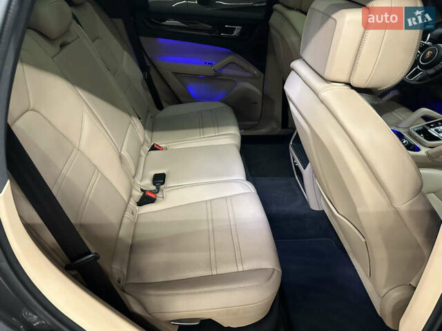 Сірий Порше Cayenne, об'ємом двигуна 3 л та пробігом 42 тис. км за 64999 $, фото 28 на Automoto.ua