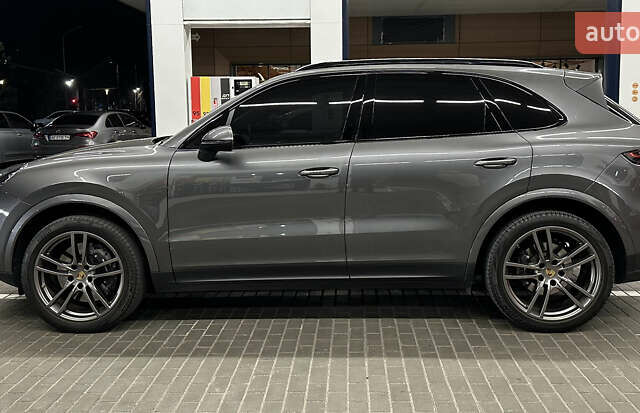 Сірий Порше Cayenne, об'ємом двигуна 3 л та пробігом 42 тис. км за 64999 $, фото 15 на Automoto.ua