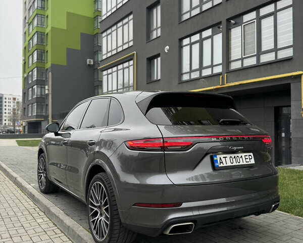 Сірий Порше Cayenne, об'ємом двигуна 3 л та пробігом 32 тис. км за 74999 $, фото 22 на Automoto.ua