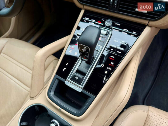 Сірий Порше Cayenne, об'ємом двигуна 3 л та пробігом 85 тис. км за 74500 $, фото 46 на Automoto.ua