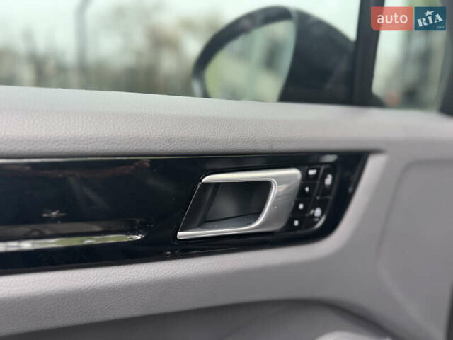 Сірий Порше Cayenne, об'ємом двигуна 3 л та пробігом 32 тис. км за 74999 $, фото 38 на Automoto.ua