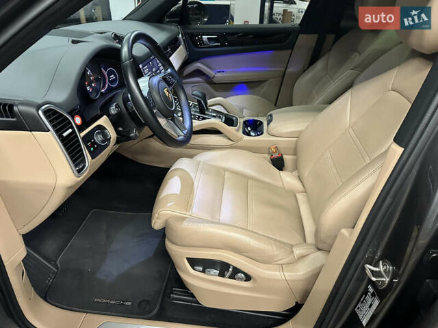 Сірий Порше Cayenne, об'ємом двигуна 3 л та пробігом 42 тис. км за 64999 $, фото 20 на Automoto.ua
