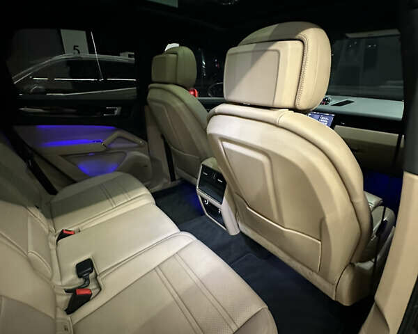 Сірий Порше Cayenne, об'ємом двигуна 3 л та пробігом 42 тис. км за 64999 $, фото 27 на Automoto.ua