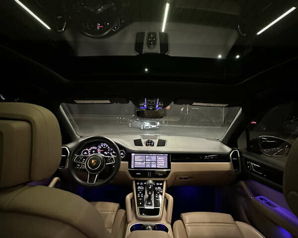 Сірий Порше Cayenne, об'ємом двигуна 3 л та пробігом 42 тис. км за 64999 $, фото 41 на Automoto.ua