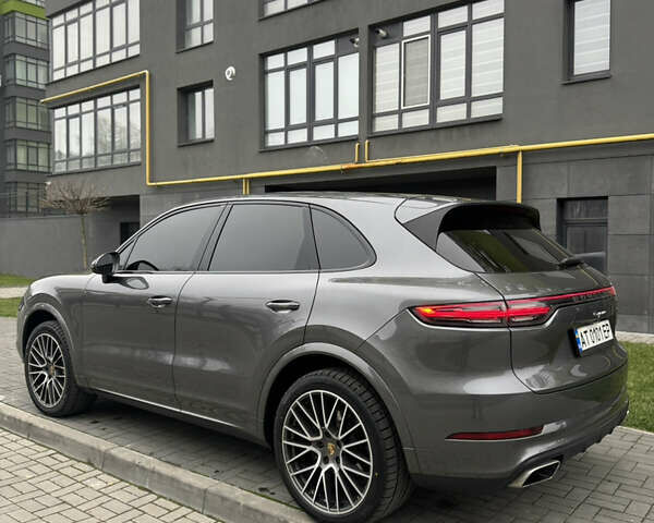 Сірий Порше Cayenne, об'ємом двигуна 3 л та пробігом 32 тис. км за 74999 $, фото 23 на Automoto.ua