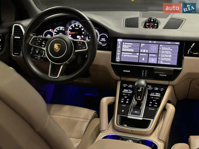 Сірий Порше Cayenne, об'ємом двигуна 3 л та пробігом 42 тис. км за 64999 $, фото 42 на Automoto.ua