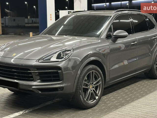 Сірий Порше Cayenne, об'ємом двигуна 3 л та пробігом 42 тис. км за 64999 $, фото 1 на Automoto.ua