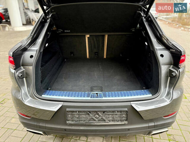 Сірий Порше Cayenne, об'ємом двигуна 3 л та пробігом 85 тис. км за 74500 $, фото 37 на Automoto.ua