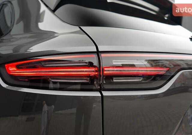 Сірий Порше Cayenne, об'ємом двигуна 4 л та пробігом 31 тис. км за 95000 $, фото 25 на Automoto.ua