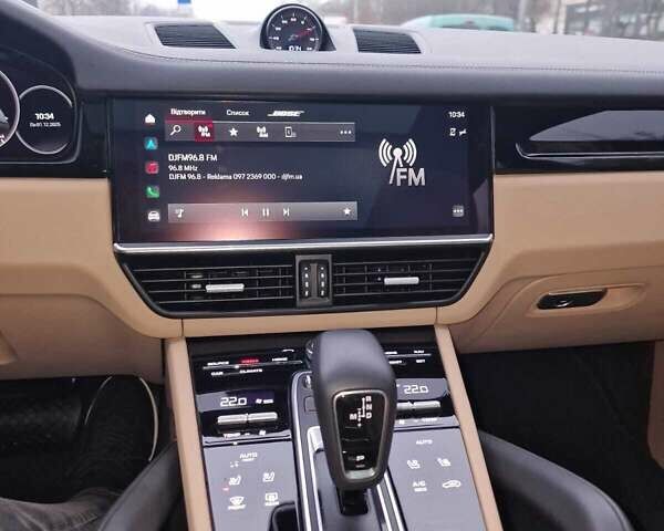 Серый Порше Каен, объемом двигателя 3 л и пробегом 22 тыс. км за 101500 $, фото 8 на Automoto.ua